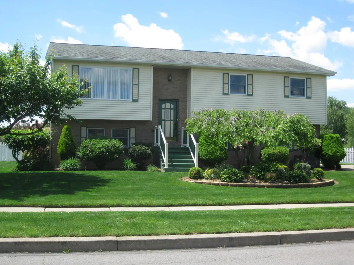 207 Robin Drive, Larksville in Larksville