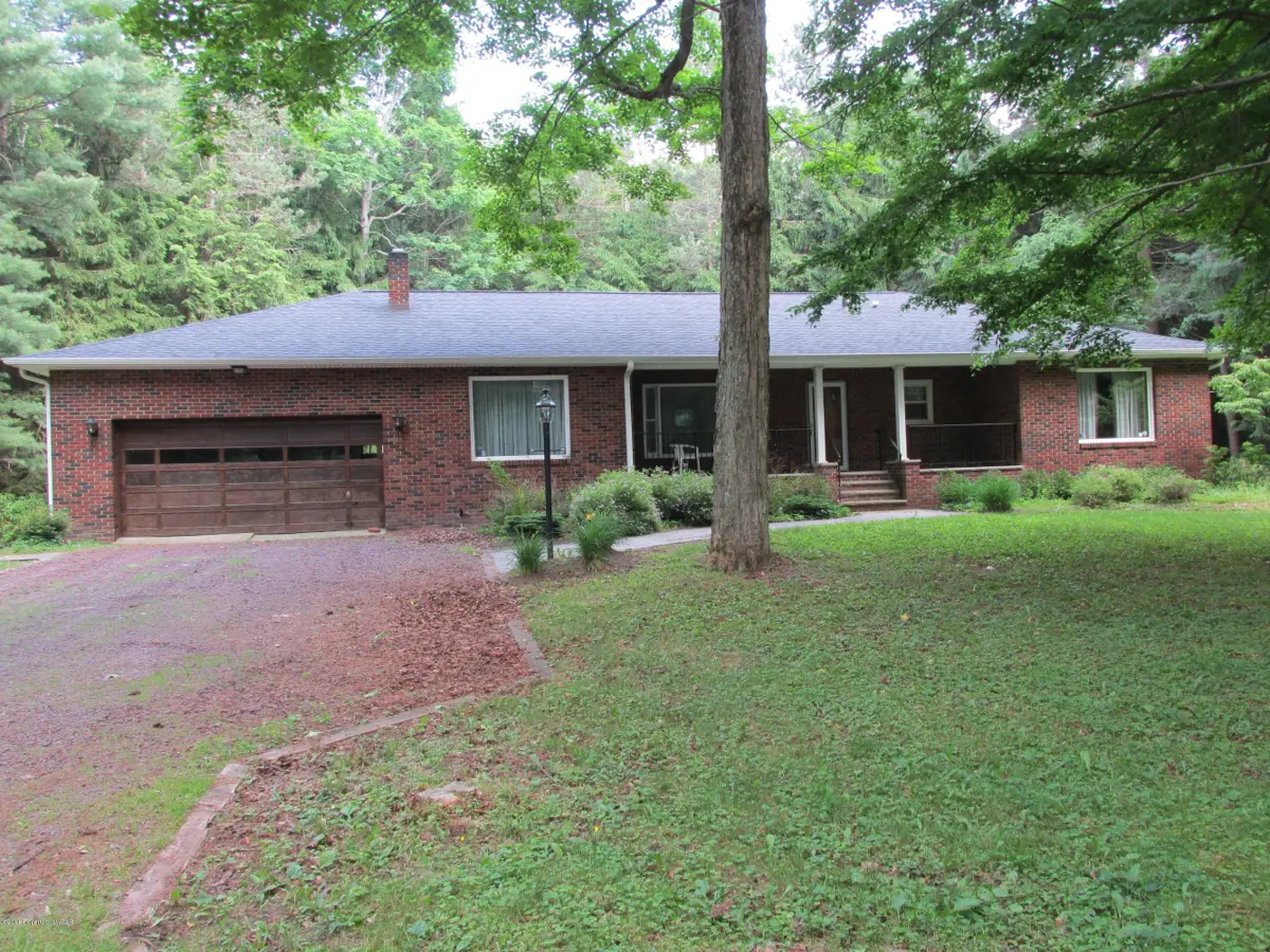 15 Hedge Road, Bear Creek Village in Bear Creek Village