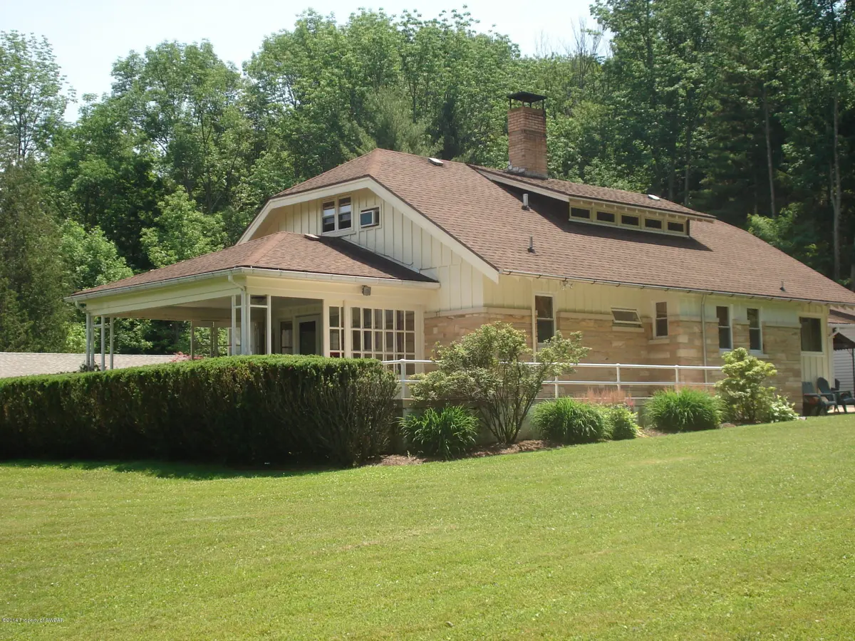 3145 LAKESIDE Drive, Harveys Lake in Harveys Lake