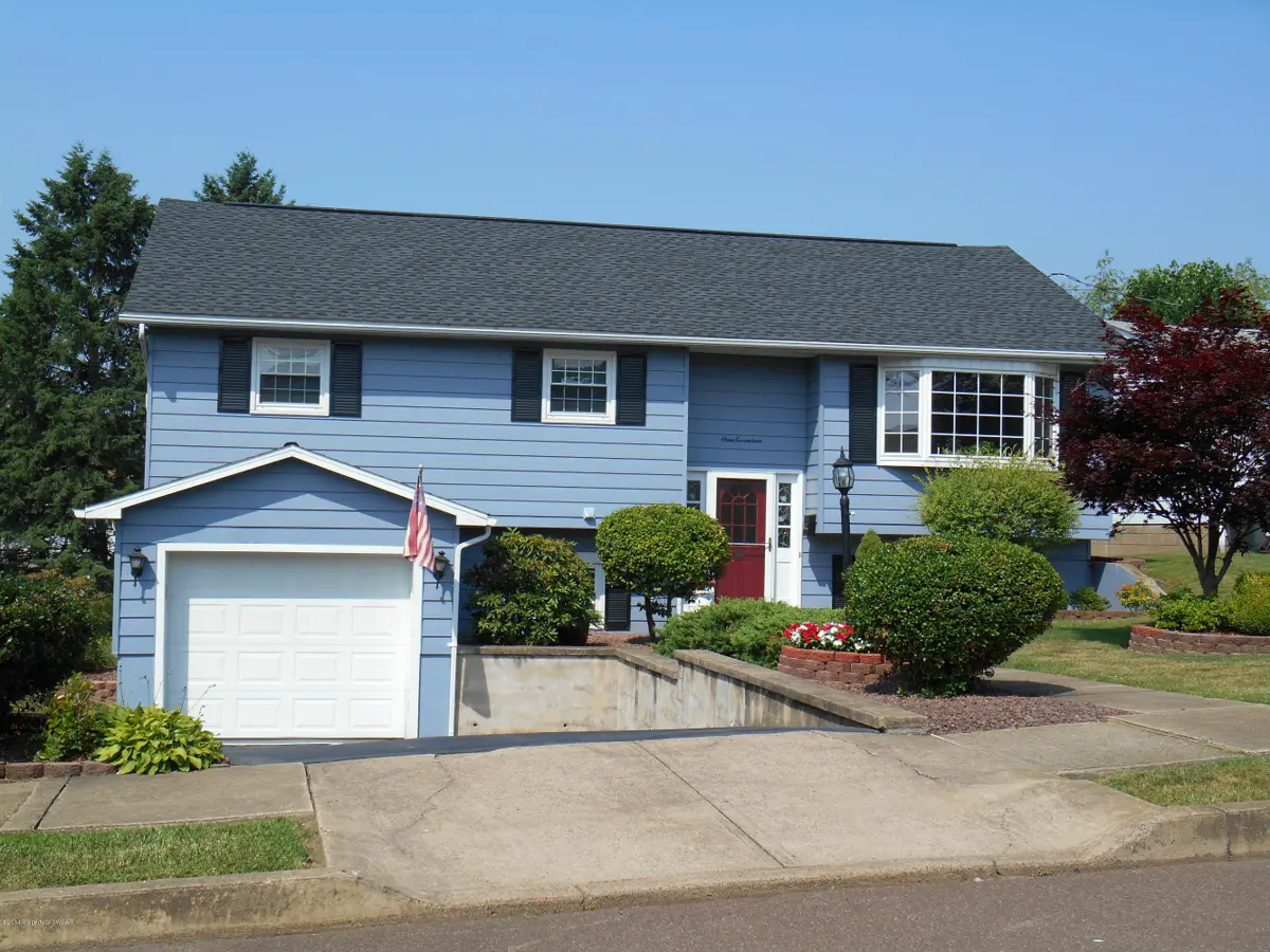 117 LINDEN Drive, Berwick in Berwick