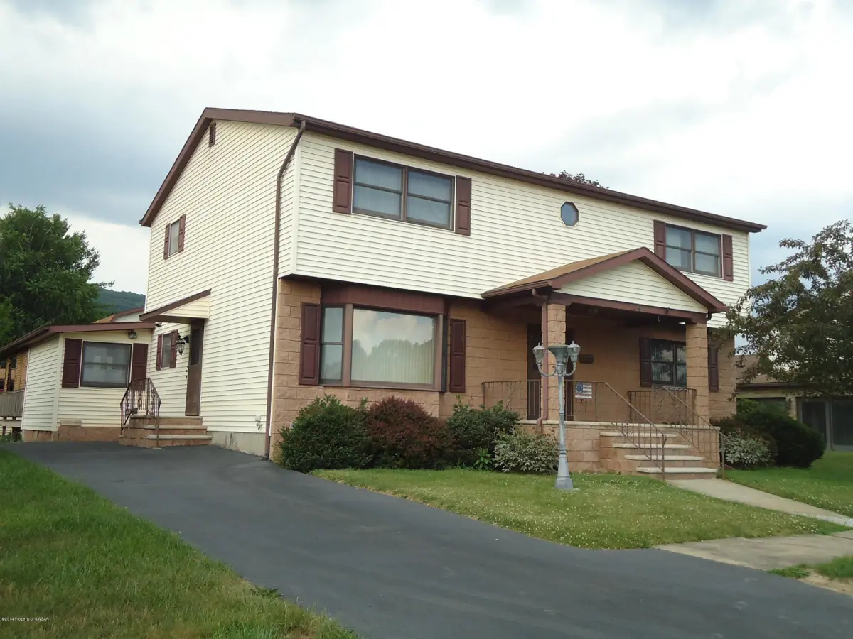 104 WASHINGTON Avenue, Exeter in Exeter