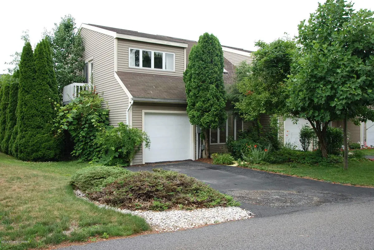 617 Willowcrest Drive, Pittston in Pittston