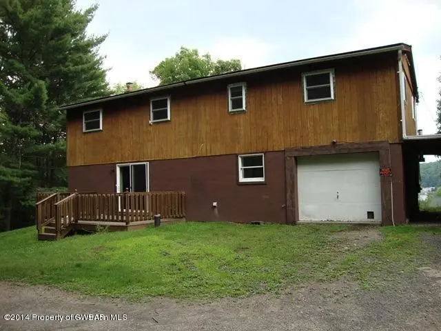 10 Hart Lane, Harveys Lake in Harveys Lake