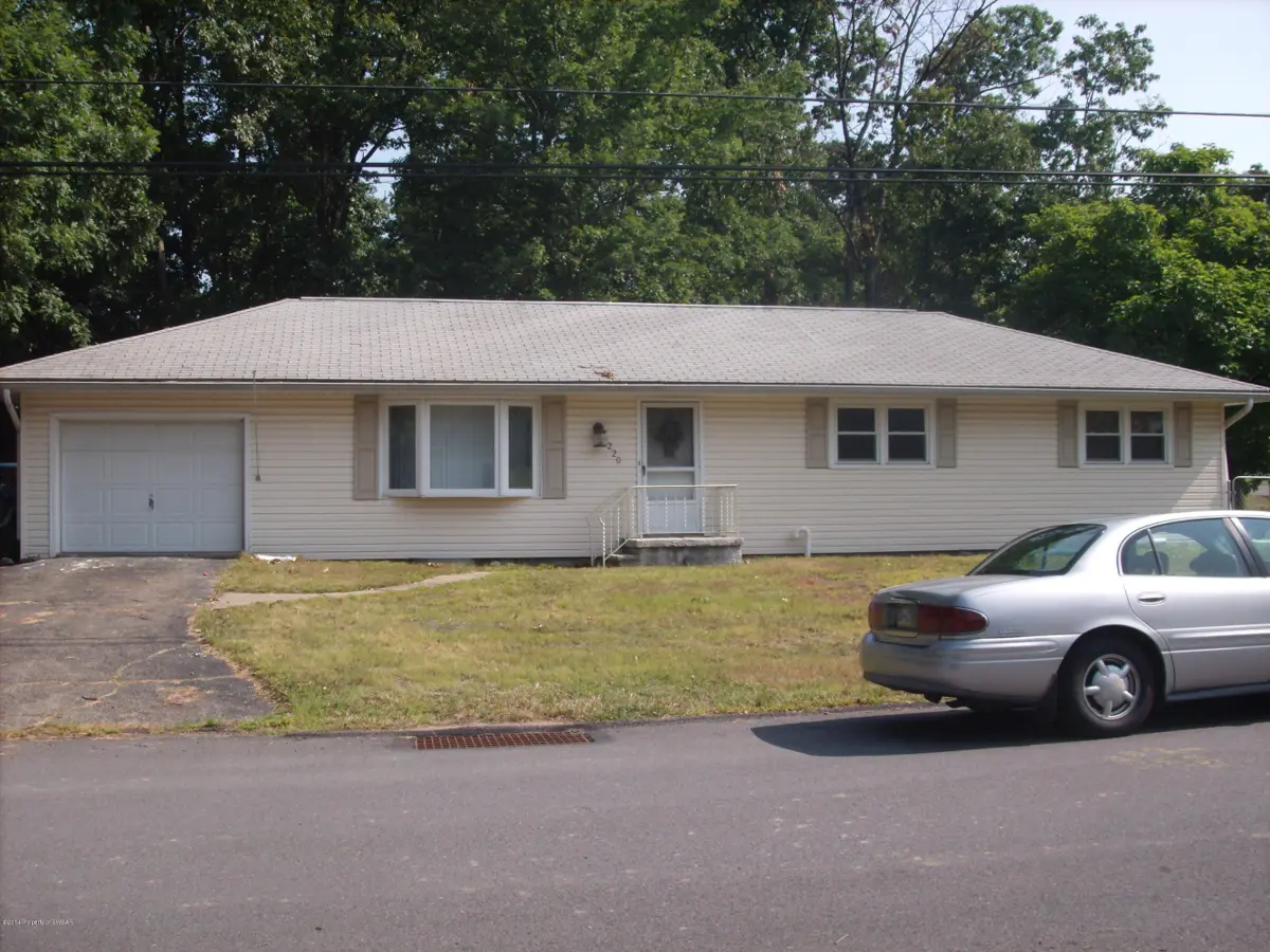 220 Iroquois Street, Plains in Plains