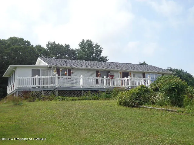 116 Shickshinny Lake Road, Shickshinny in Shickshinny