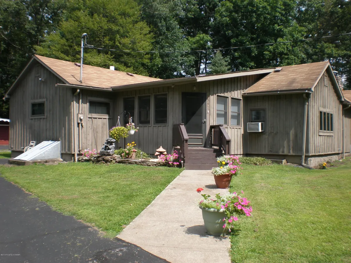 1597 SHICKSHINNY VALLEY Road, Shickshinny in Shickshinny