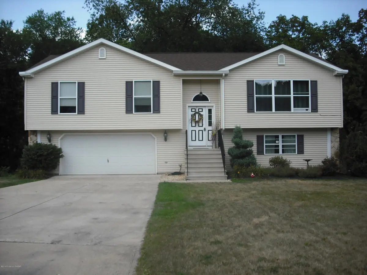105 RAILROAD Avenue, Nanticoke in Nanticoke