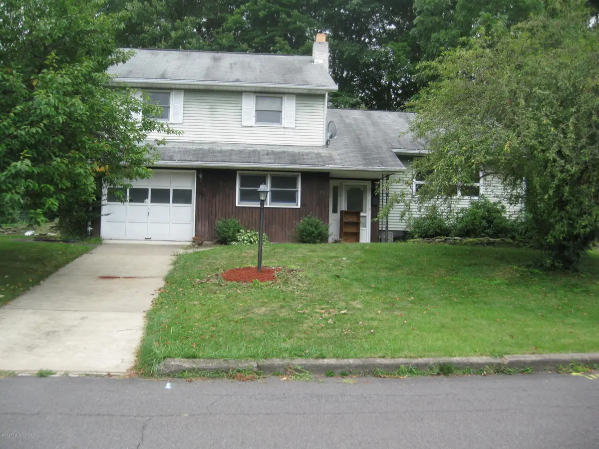 79 Seneca Drive, Nanticoke in Nanticoke