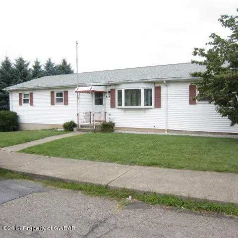 815 W 17th Street, Hazleton in Hazleton
