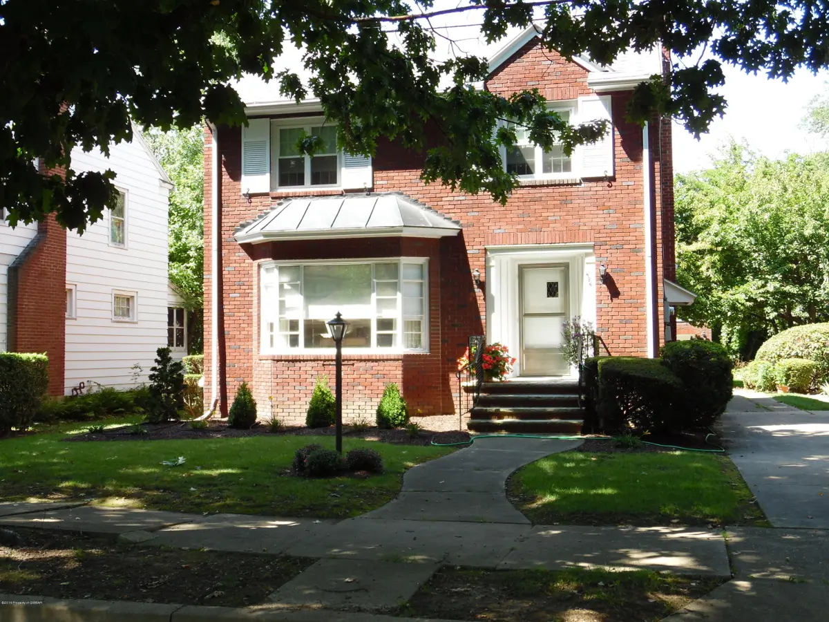 626 MEADOWLAND Avenue, Kingston in Kingston
