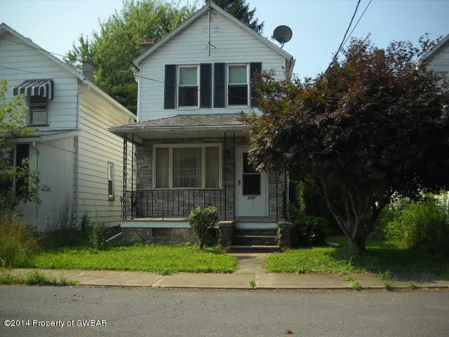 207 COURTRIGHT Street, Wilkes-Barre in Wilkes-Barre