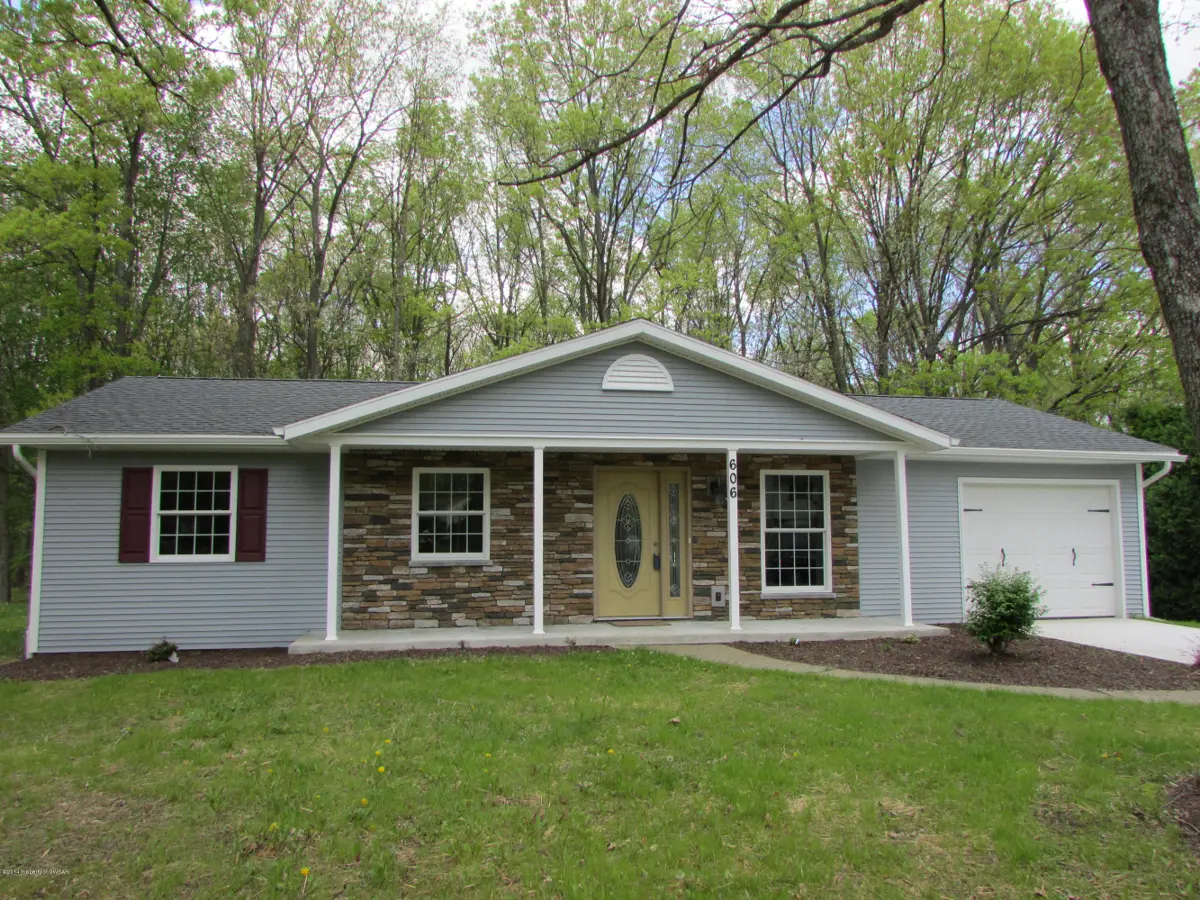 606 Pin Oak Drive, Mountain Top in Mountain Top