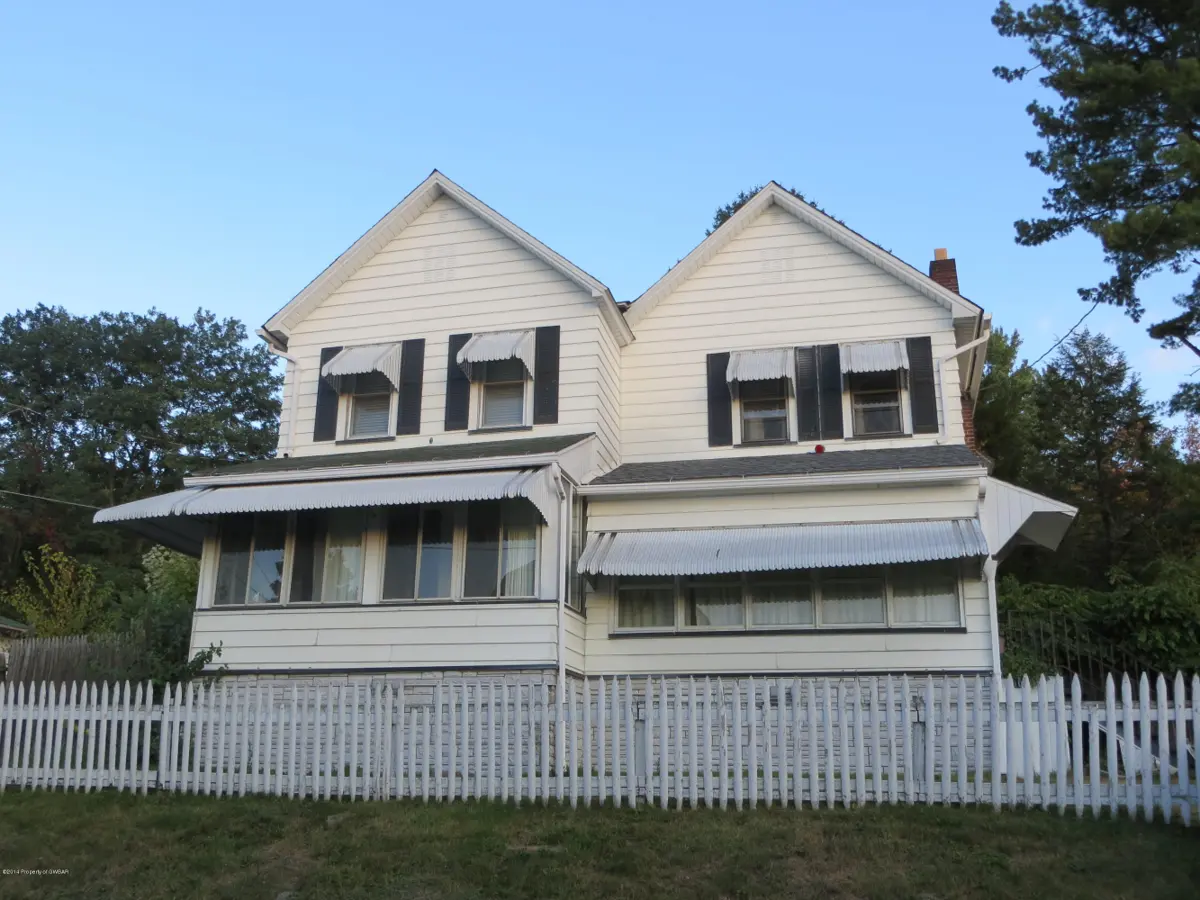 1047 Spruce Street, Wilkes-Barre in Wilkes-Barre