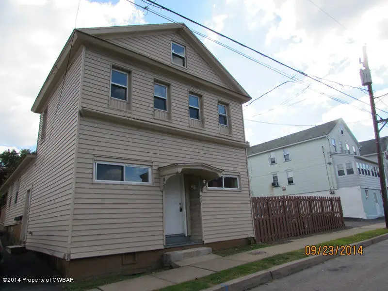 1009 CHARLES Street, Wilkes-Barre in Wilkes-Barre