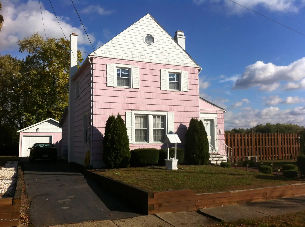 32 ONEIDA Place, Forty Fort in Forty Fort