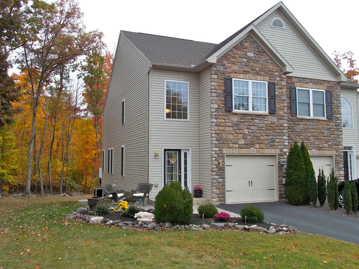 206 Twins Lane, Mountain Top in Mountain Top