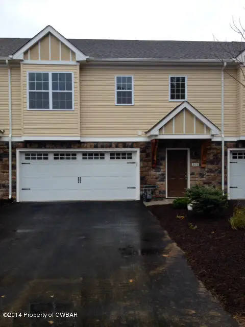 203 Thomas Lane, Hazleton in Hazleton