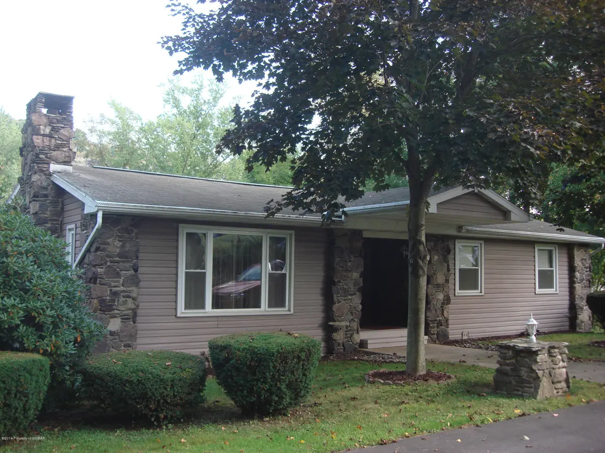2568 Sullivans Trail, Falls in Falls