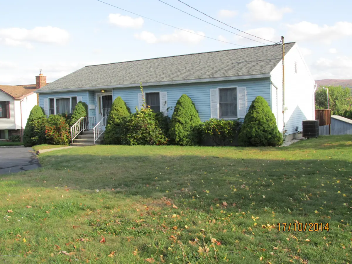 678 MAIN Road, Hanover Township in Hanover Township