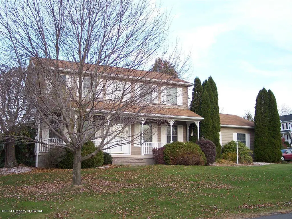 1356 Oak Drive, Shavertown in Shavertown