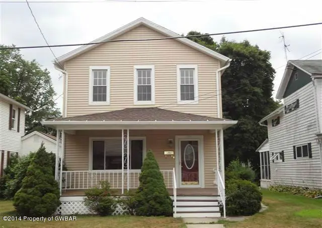 121 Washington Street, West Pittston in West Pittston