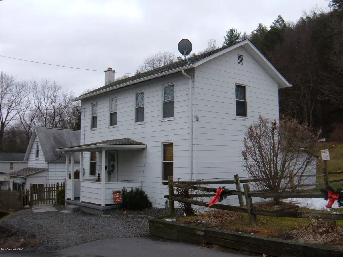 71 W Grant Street, Shickshinny in Shickshinny
