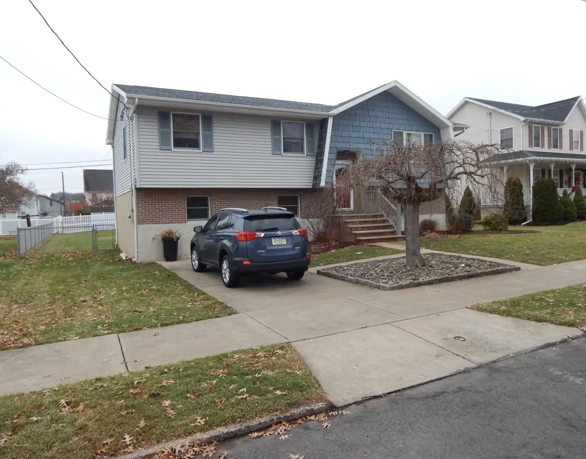 590 Miller Street, Luzerne in Luzerne