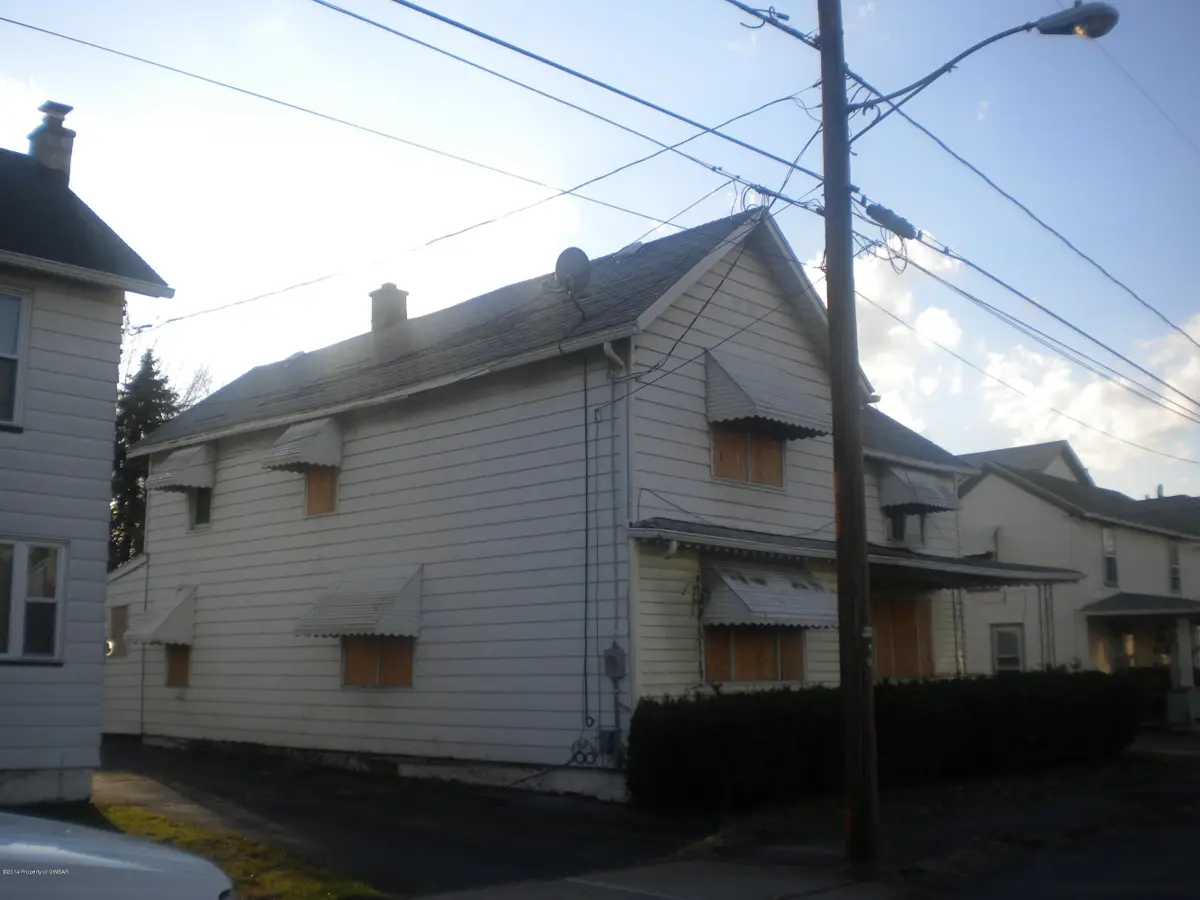 77 W CENTER Street, Pittston in Pittston