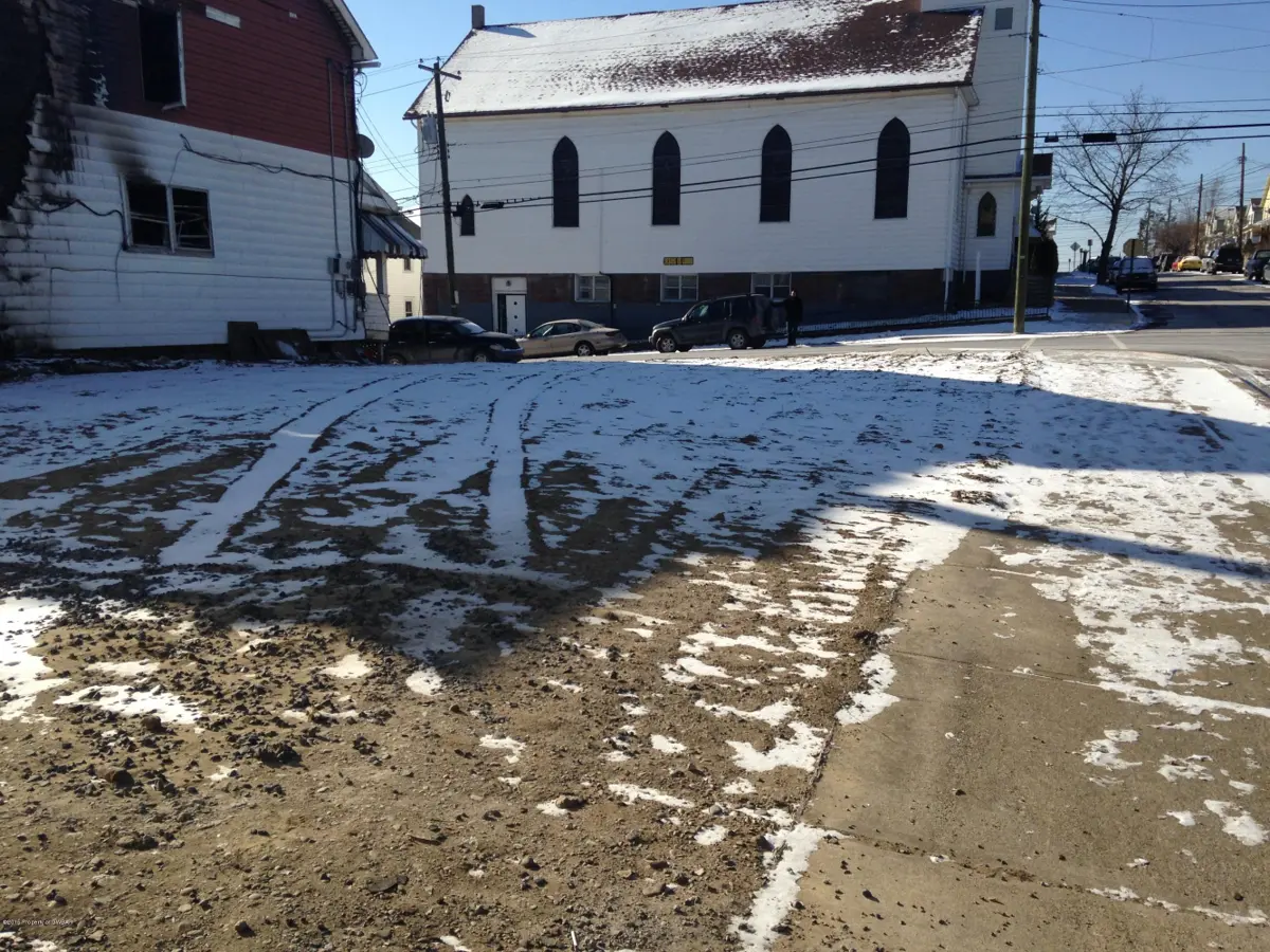 67 W GREEN Street, Nanticoke in Nanticoke