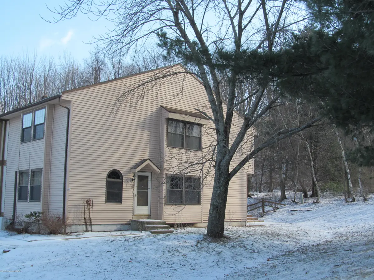 7 Hunts Court, Clarks Summit in Clarks Summit