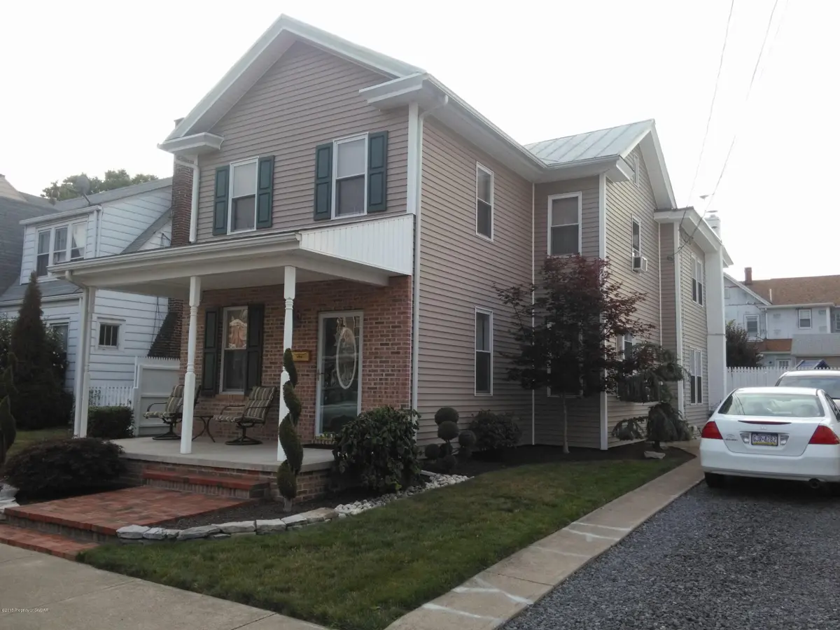 217 E 2ND Street, Berwick in Berwick