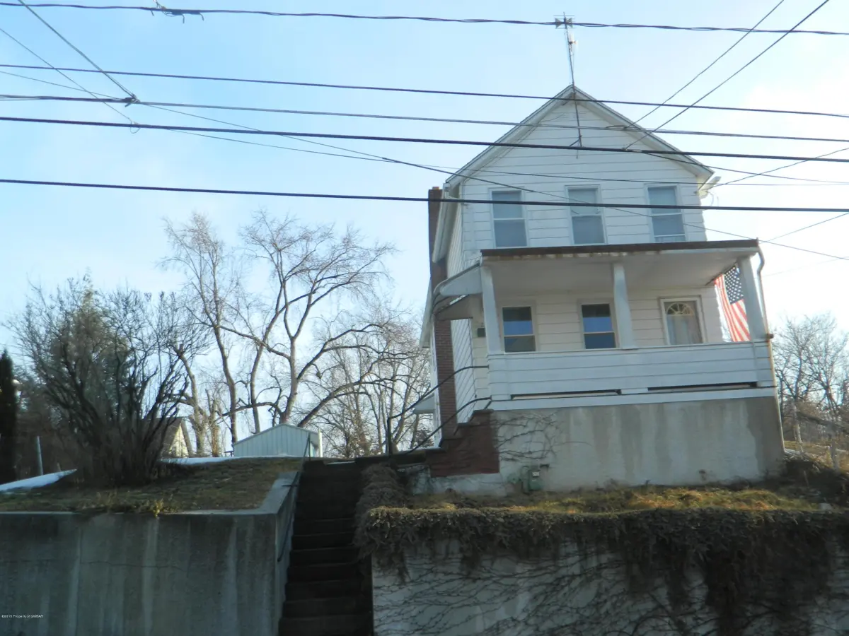 284 McLean Street, Wilkes-Barre in Wilkes-Barre