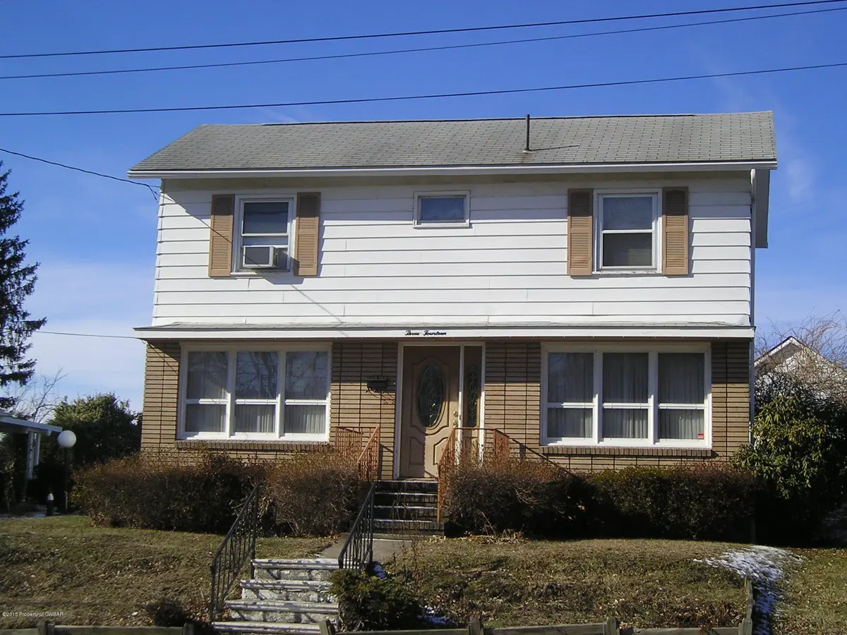 314 N MAIN Street, Plains in Plains