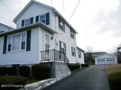 18 Maple Street, Wilkes-Barre in Wilkes-Barre