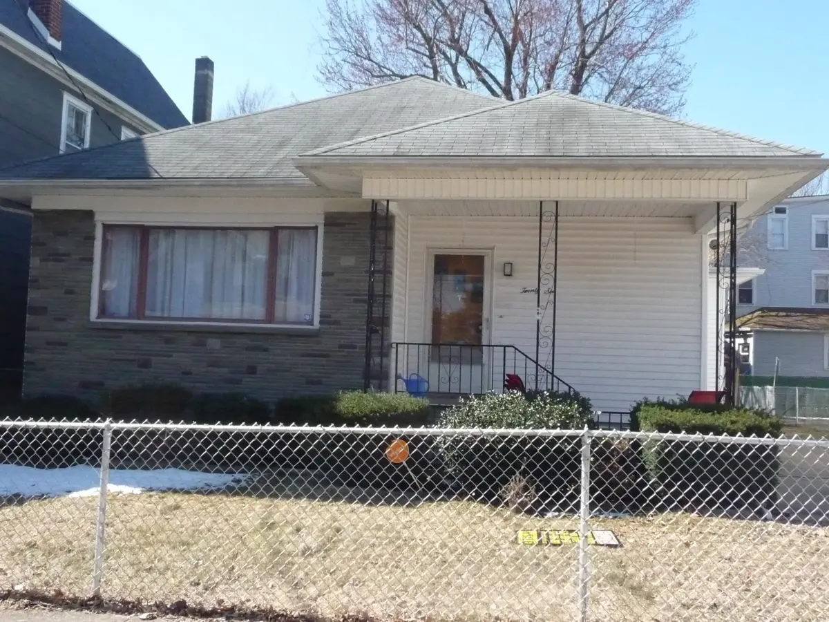 26 Lockhart Street, Wilkes-Barre in Wilkes-Barre