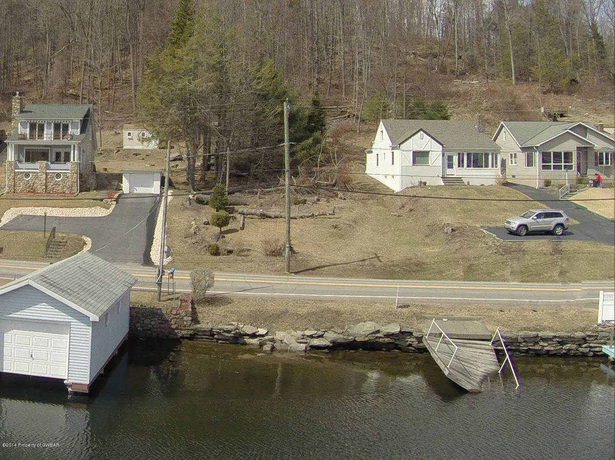 Lakeside Drive (pole 265), Harveys Lake in Harveys Lake