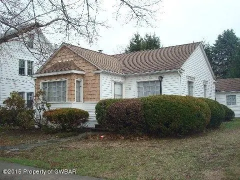 55 Englewood Terrace, Forty Fort in Forty Fort