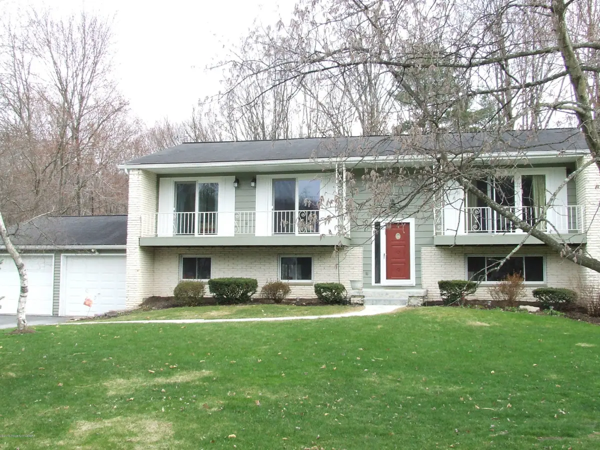 28 Walden Drive, Mountain Top in Mountain Top