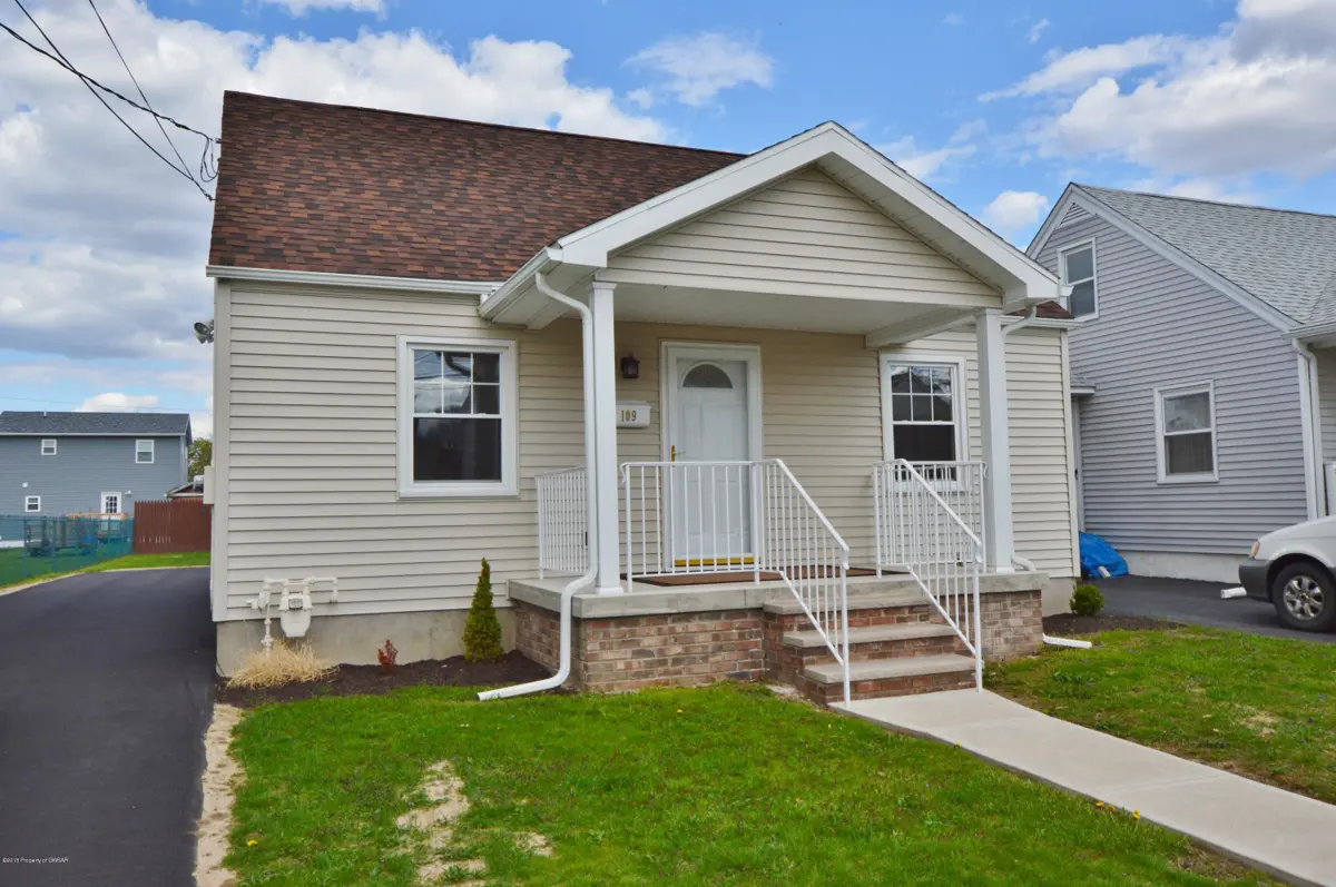 109 LINCOLN Avenue, West Wyoming in West Wyoming