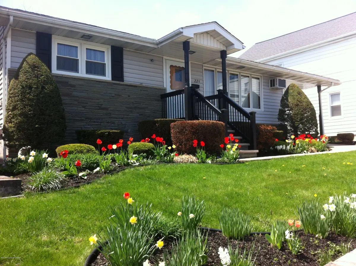 225 NESBITT Street, Larksville in Larksville