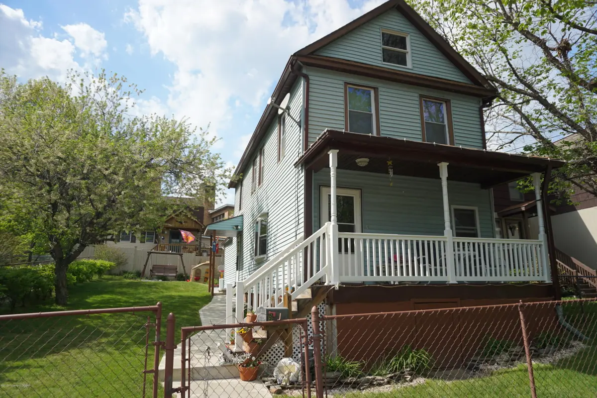 9 BANK Street, Plains in Plains