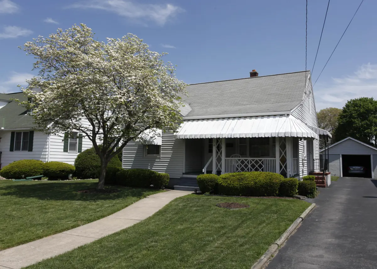 274 SCHOOLEY Avenue, Exeter in Exeter