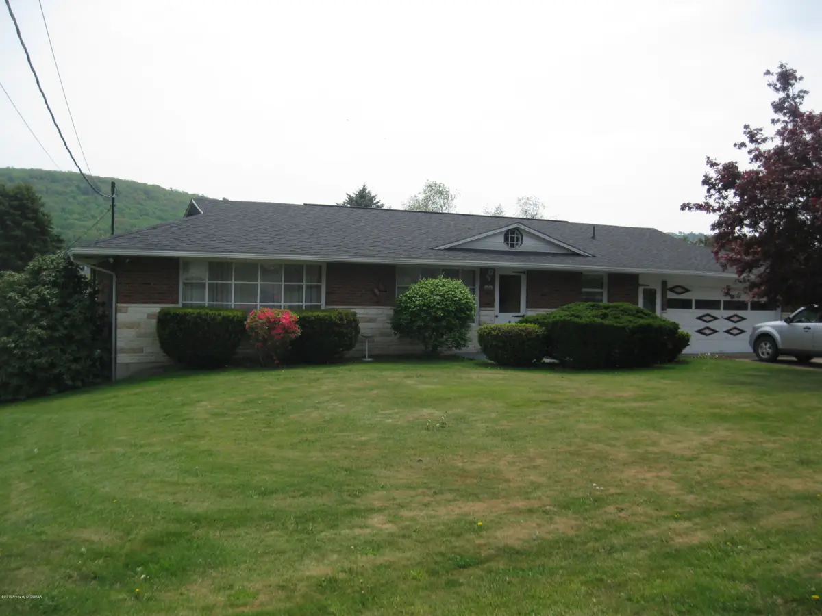 28 E Meadow Street, Shavertown in Shavertown