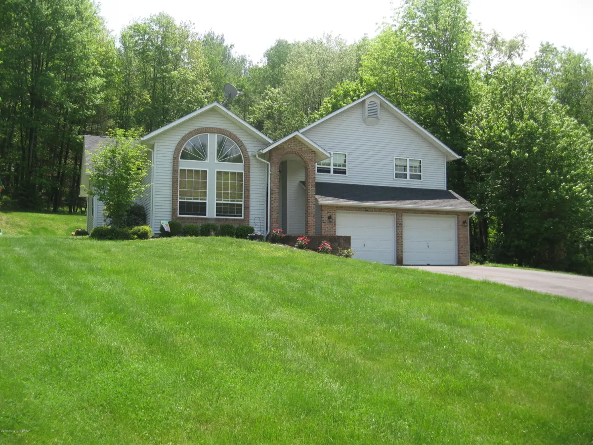 660 Beaver Brook Road, Shavertown in Shavertown