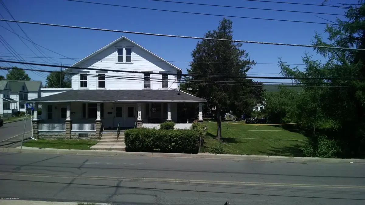 423 MAIN Road, Hanover Township in Hanover Township