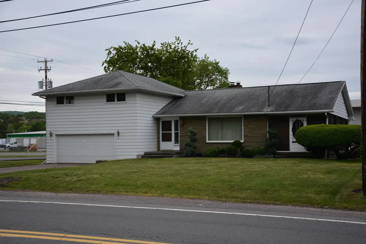 499 E MAIN Street, Plains in Plains