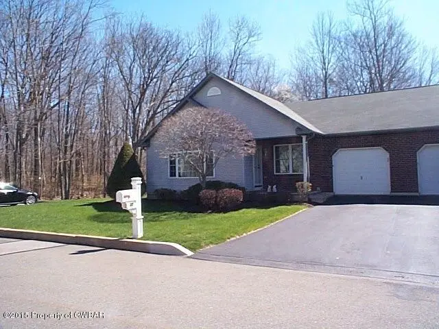 45 Pinnacle Court, Mountain Top in Mountain Top