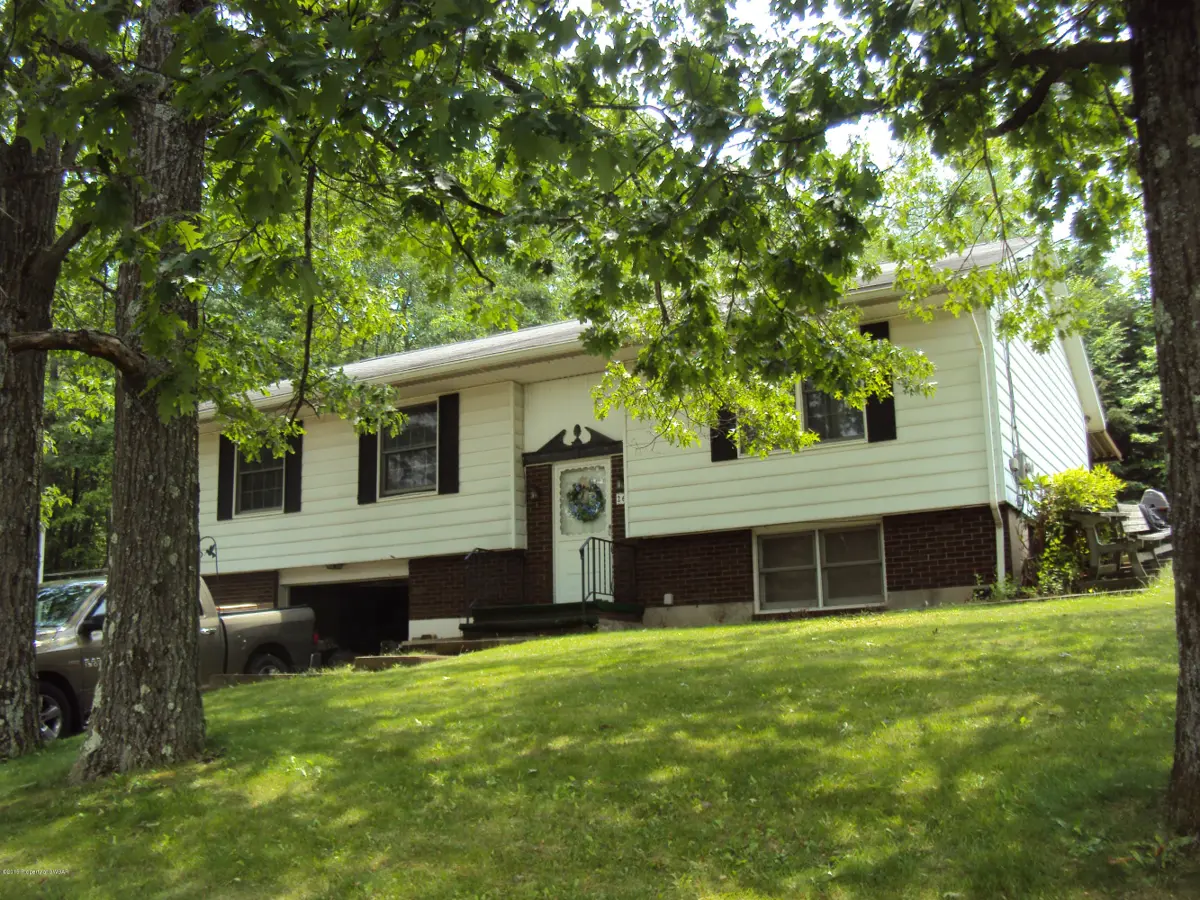 268 Woodlawn Avenue, Mountain Top in Mountain Top