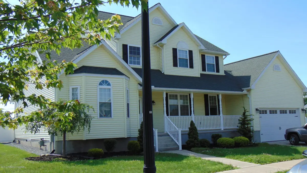 1006 Ledgeview Drive, West Pittston in West Pittston