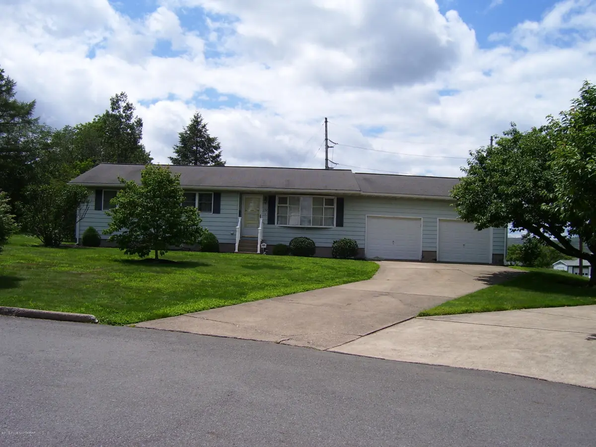 132 Hanlin Drive, Nanticoke in Nanticoke